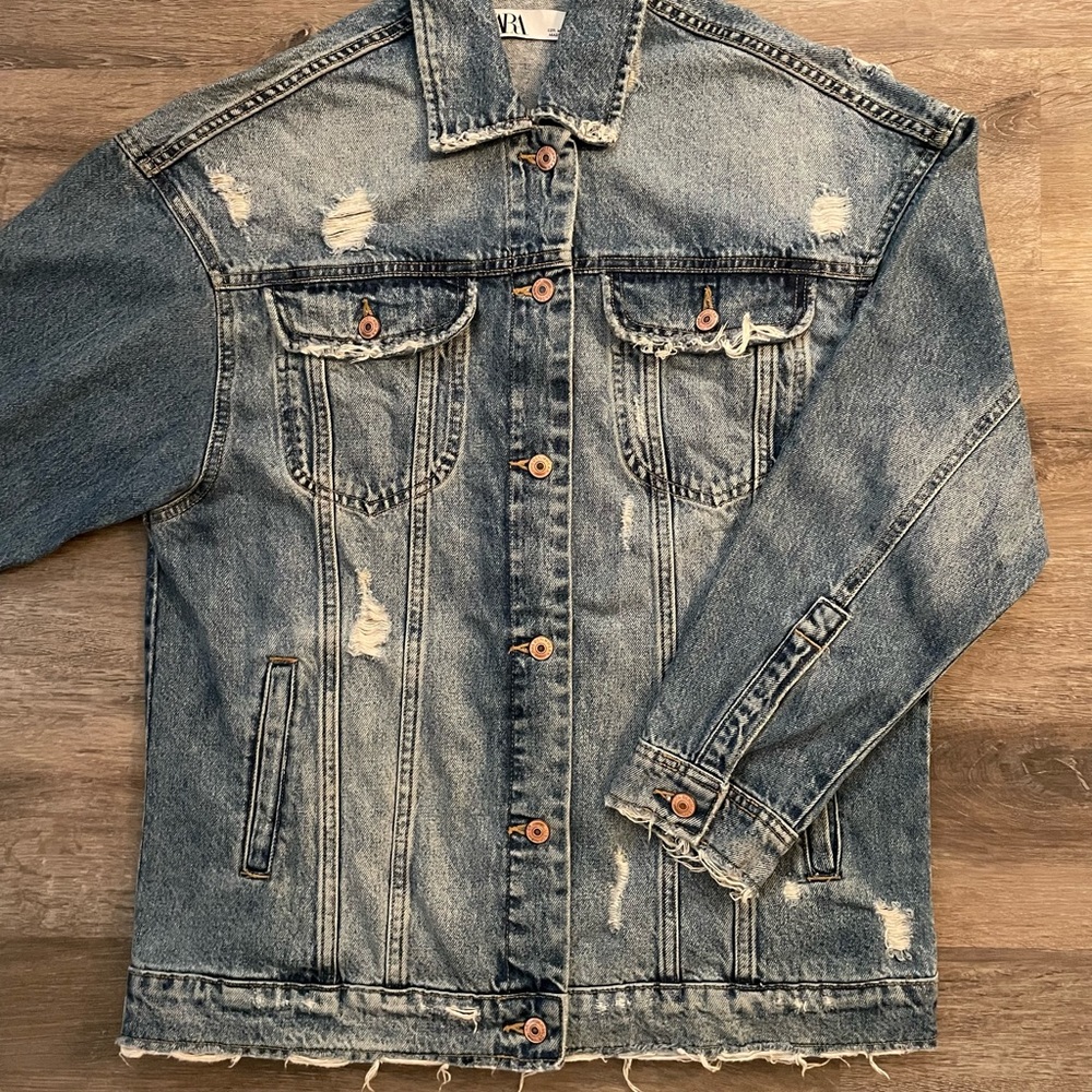 Size medium distressed boyfriend denim jacket